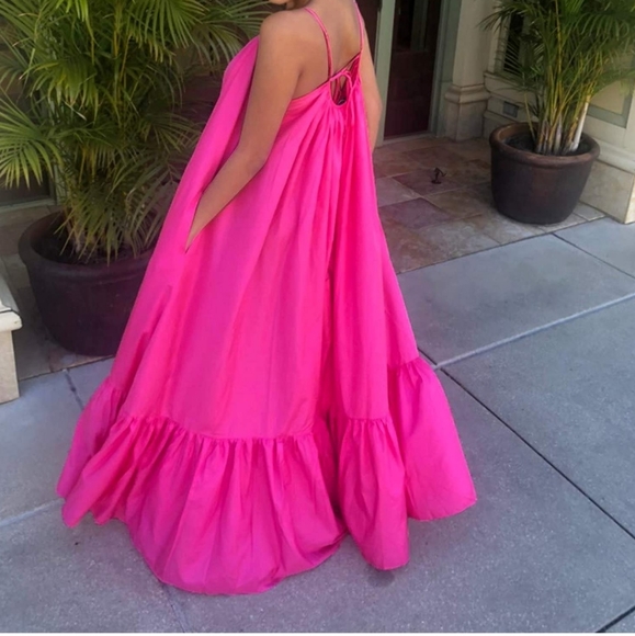 Hottie RESTOCKING - Picture 4 of 10